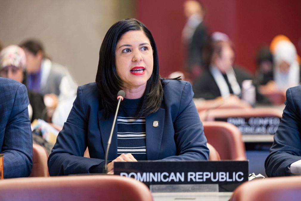 María Ortiz durante asamblea en Suiza.