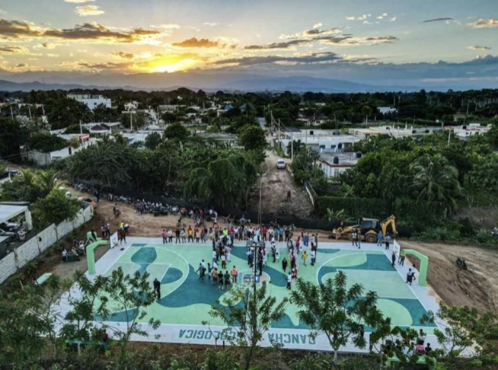 La cancha de El Malecón se encuentra ubicada en el Residencial Don Elías, en la prolongación de la calle Villa Paz.