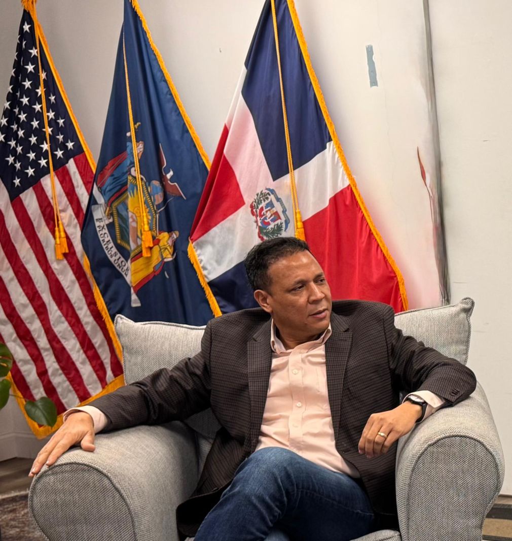 Sugirió congelar y reasignar los recursos destinados a ampliar la detención.