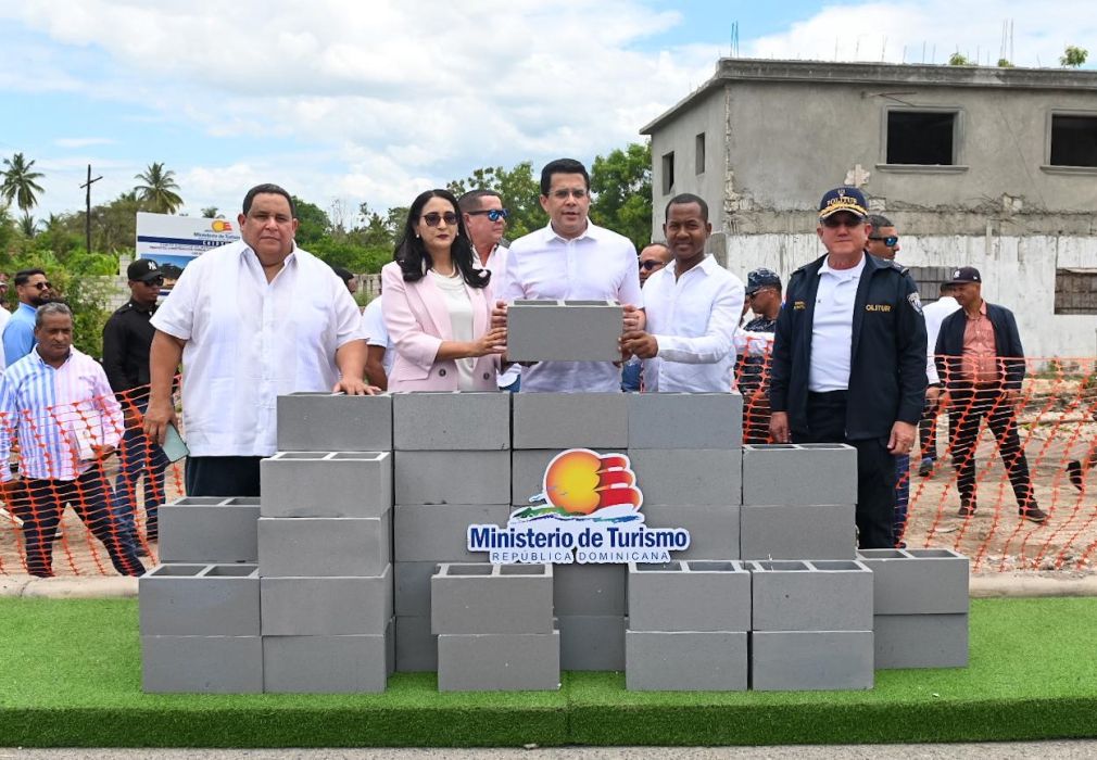 La obra es parte de las intervenciones que ejecuta el Ministerio de Turismo en cada rincón del país.