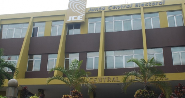 Procuraduría Antilavado depura a 20 candidatos inscritos en la JCE: