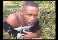 Fotograma del video de uno de los atracadores atrapados por la comunidad.