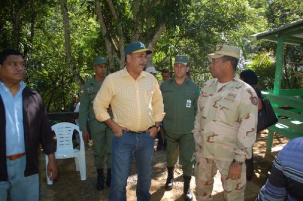 Bautista Rojas Gómez, coordina con el jefe de CESFRONT.