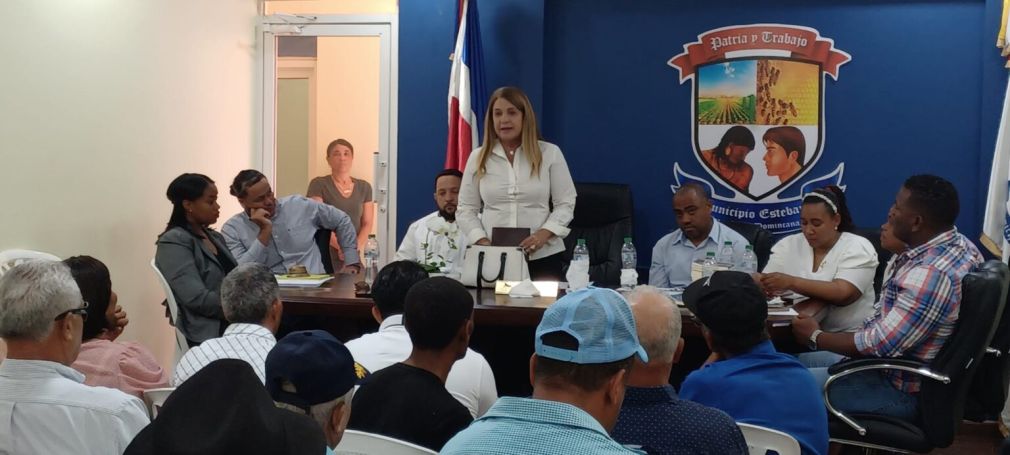 La alcaldesa Manuela Ortiz anunció la conformación del Consejo Municipal.