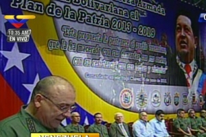El ministro de Defensa venezolano, Diego Alfredo Molero Bellavia, leyó el comunicado. 