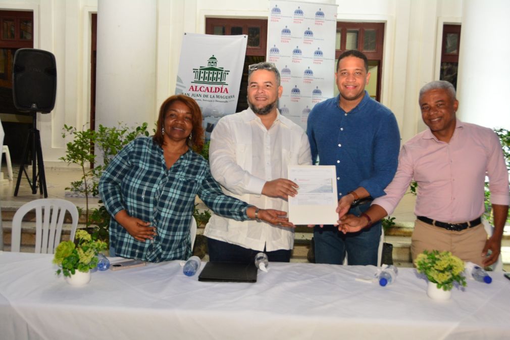 La iniciativa fue lanzada en San Juan de la Maguana y busca impulsar la cultura de siembra, embellecer y desarrollar ciudades y combatir el cambio climático en la República Dominicana.