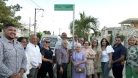 Familiares de los condecorados expresaron su gratitud con las autoridades municipales.