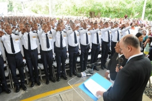 Procurador general encabeza graduación de 228 nuevos agentes penitenciarios