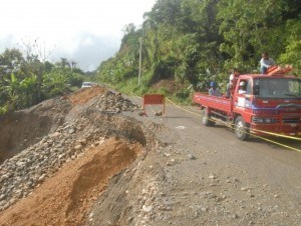 Gobierno inicia construcción de gaviones en Altamira debido a derrumbes a orilla de la carretera