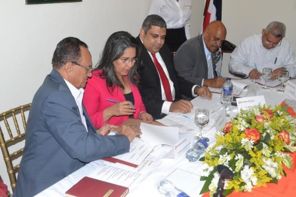 Laboratorio Químico Dominicano renueva pacto colectivo con Sindicato de Trabajadores: 