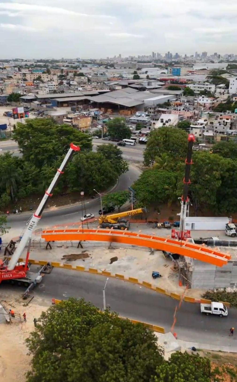 Las autoridades exhortaron a todos los conductores a circular con prudencia, respetar las señalizaciones y atender las instrucciones de los agentes en la zona.