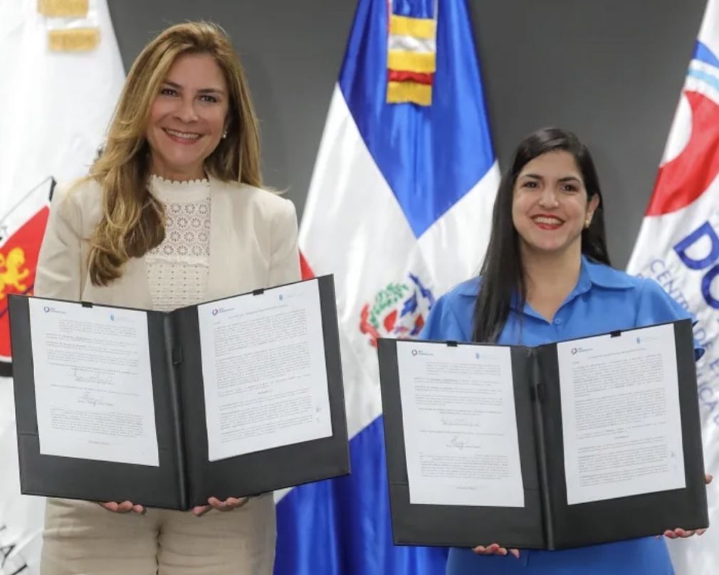 El convenio fue firmado por la alcaldesa del Distrito Nacional, Carolina Mejía y la directora ejecutiva de ProDominicana, Biviana Riveiro.
