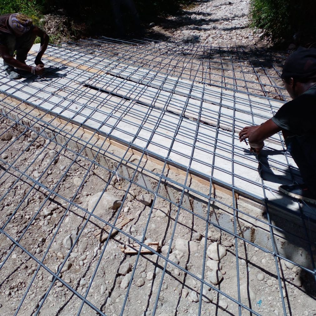 Los agricultores que hacen vida en la zona de los Berros y Boca del Río dijeron que por más de diez años venían solicitando la construcción de las obras, ante las dificultades que venían pasando para sacar sus productos.