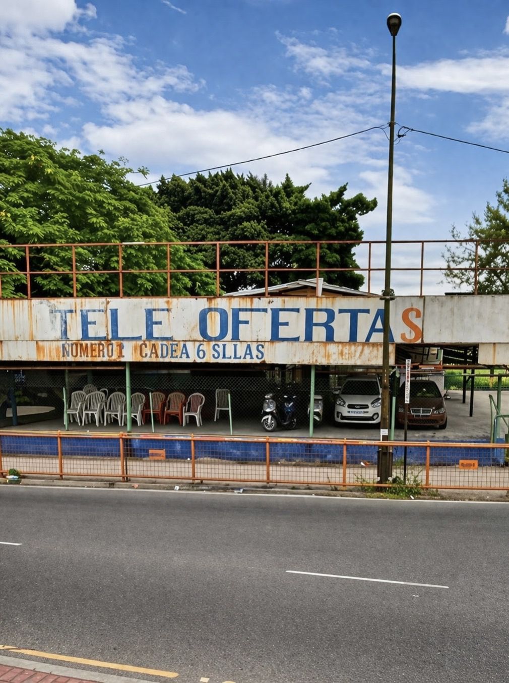 Familiares de Johnny Marte denunciaron el desalojo irregular de la histórica esquina comercial donde nació Teleofertas.