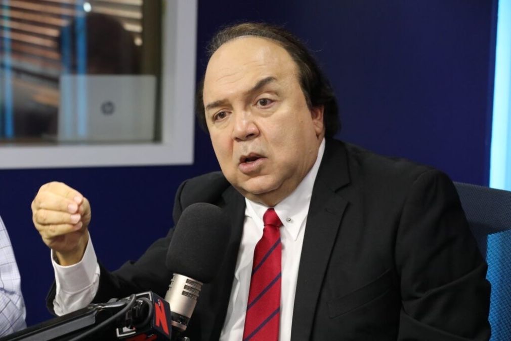 Vinicio Castillo Semán.