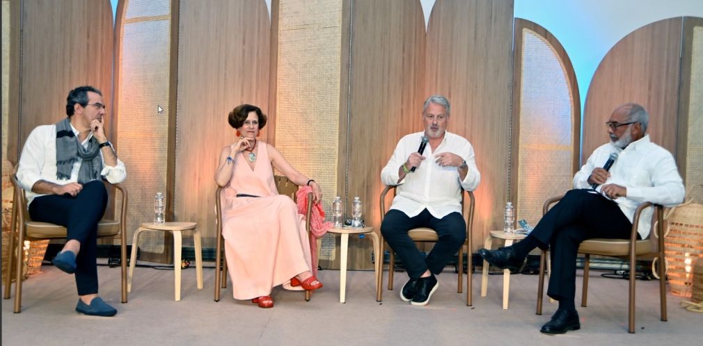 El contacto con los libros y los autores y autoras, fue muy pleno en Mar de Palabras 2025. Fotos suministradas.
