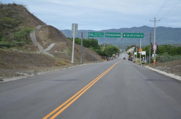 Ministri de Obras Públicas afirma Gobierno avanza en más de 90% Corredor Vial del Sur