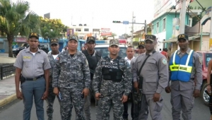 Policía garantiza seguridad durante el carnaval de Bonao: 