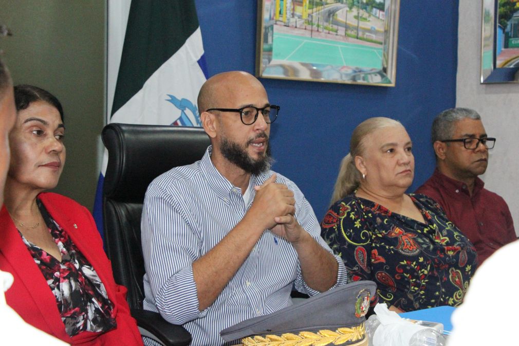 El alcalde Junior Peralta anunció que fue instalado el sistema de vigilancia y monitoreo en la ciudad de Nagua.