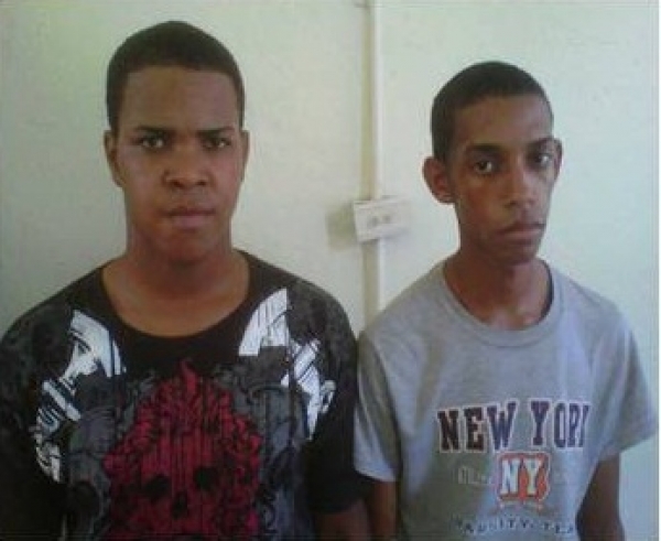 Presos dos que lanzaron bomba lacrimógena a escuela de Cambita Sterlin