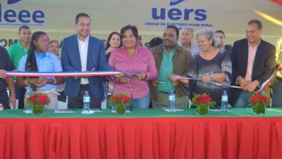 Uers inaugura rehabilitación y extensión de redes eléctricas en Navarrete: 