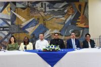 El encuentro contó con la presencia de autoridades académicas, estudiantes, egresados y personal administrativo.