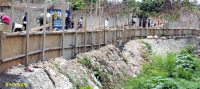 Ayuntamiento de Azua construye un muro de contención 