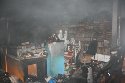 Incendio destruye cabina de Radio Santa María en La Vega