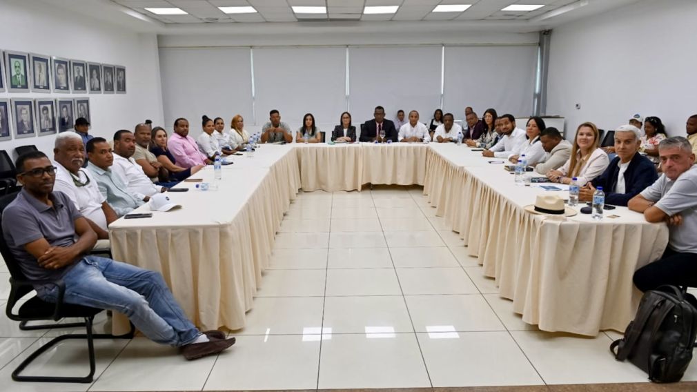 La agenda de trabajo contempla reuniones periódicas para dar seguimiento a diversos temas.