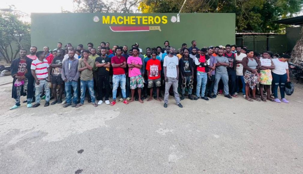 En el mismo periodo fueron retenidos 145 vehículos y 51 motocicletas.