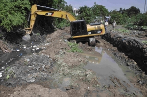 Avanzan trabajos saneamiento del Arroyo Tenguerengue