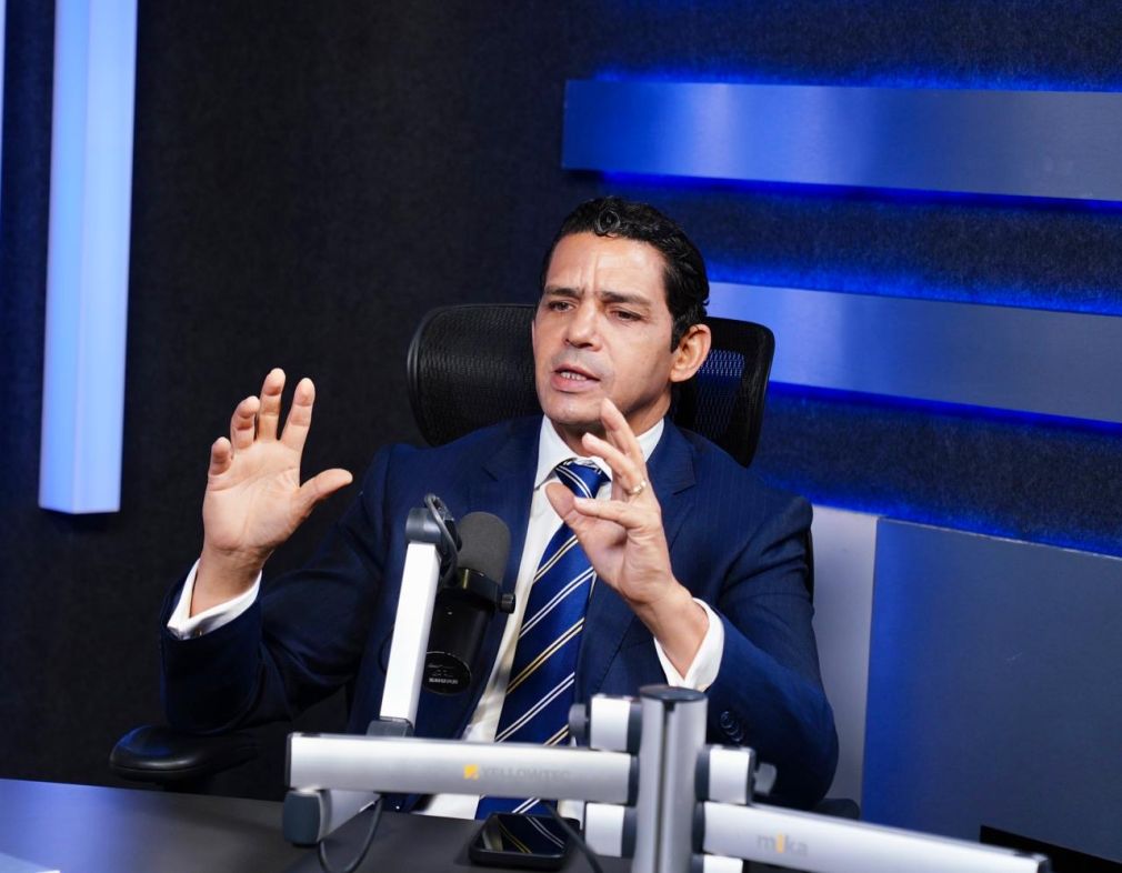 Luis González advirtió sobre el alza en los costos de importación para República Dominicana por el conflicto en Medio Oriente.