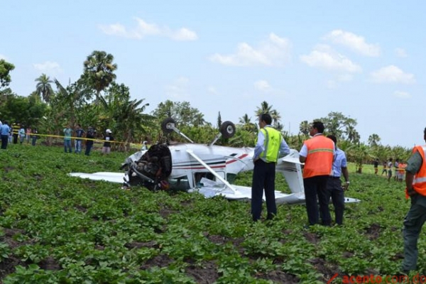 Cae una avioneta en la comunidad Don Pedro, de la provincia de Santiago