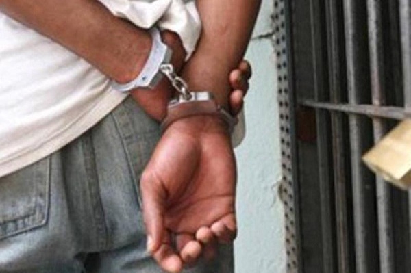 Apresan uno de dos presuntos delincuentes infraganti en Bonao