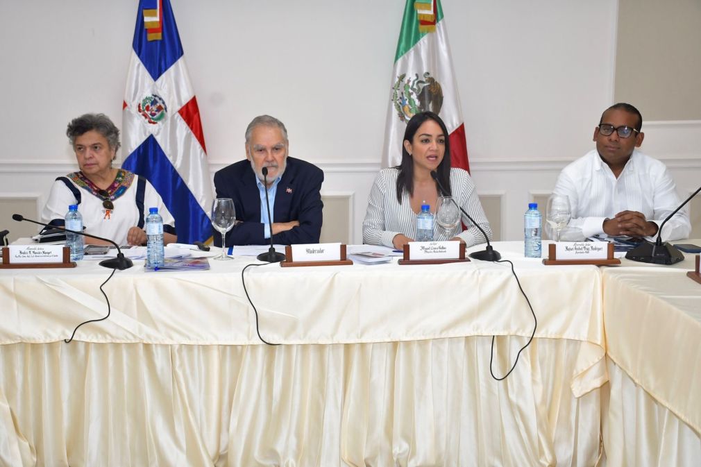 Durante dos días congresistas dominicanos y mexicanos agotaron una intensa agenda debatiendo temas de interés común para el impulso de las inversiones recíprocas, la gestión del sargazo, el turismo sostenible, entre otros importantes temas.