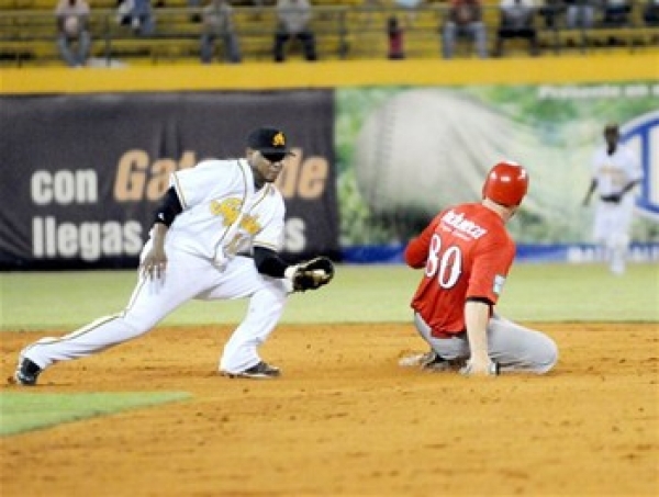 Águilas Cibaeñas vencen a los Leones del Escogido