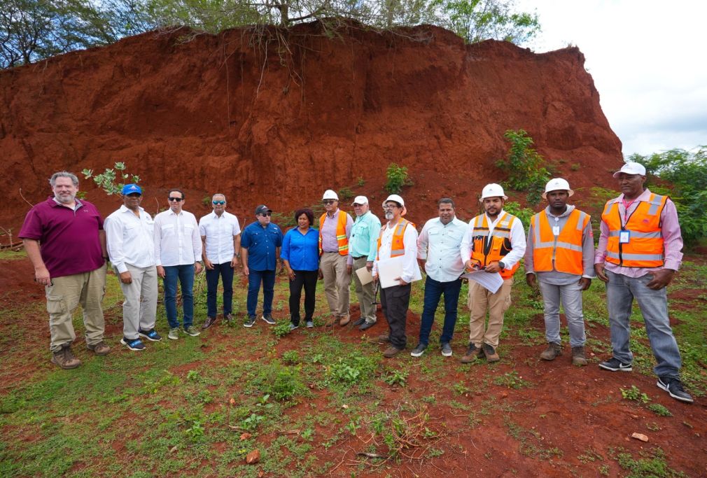 José Ignacio Paliza y Joel Santos, junto a la comitiva.