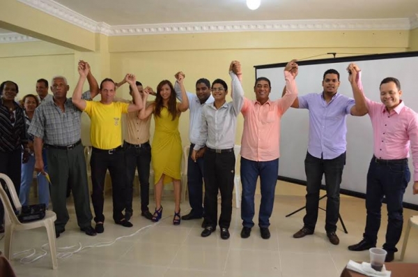 Movimientos de jóvenes anuncian respaldo al precandidato a alcalde: