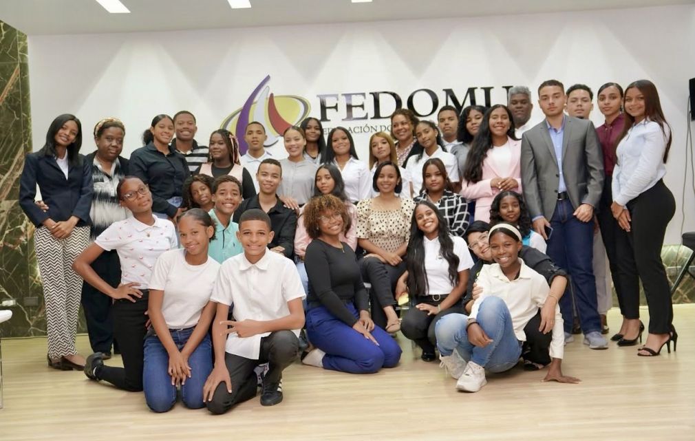  El Seibo y Miches fortalecen liderazgo juvenil con sesión conjunta de ayuntamientos infantiles.