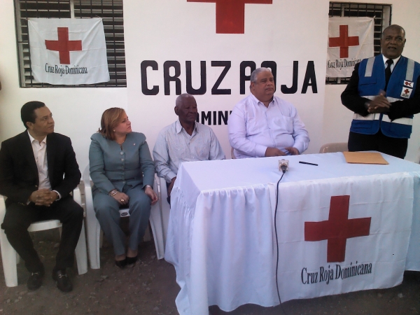 Entregan local a la Cruz Roja Dominicana tenían varios años operando dentro de un viejo furgón