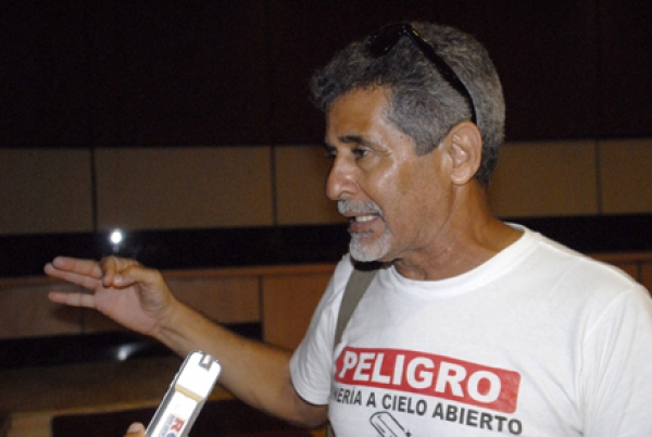 Dominicanos en riesgo de muerte por cianuro vertidos por mineras en los ríos