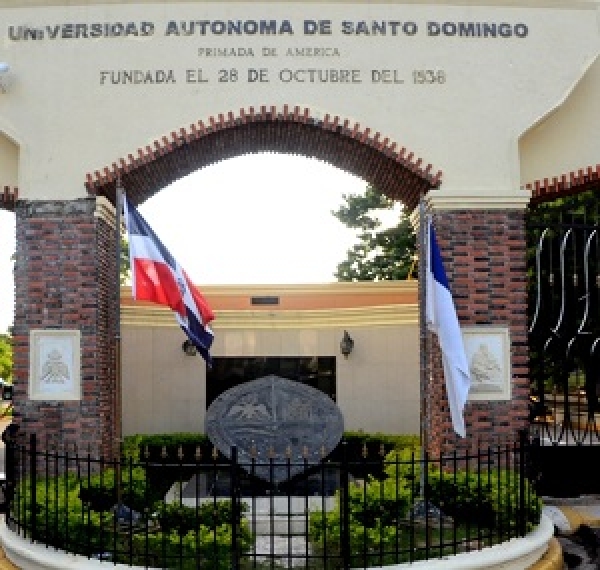 UASD reanuda labores docentes y administrativas