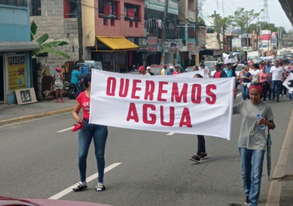 Moradores del municipio amenazan con lanzarse a las calles para llamar la atención del gobierno.