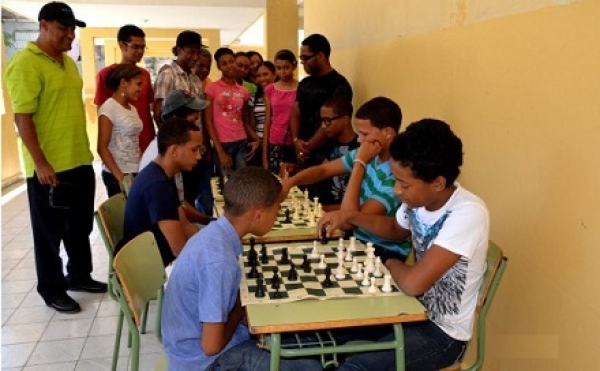 Invivienda gana torneo por equipo de ajedréz