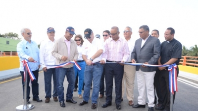 Ministerio de Obras Públicas abre al tránsito nuevo elevado de Piedra Blanca: 