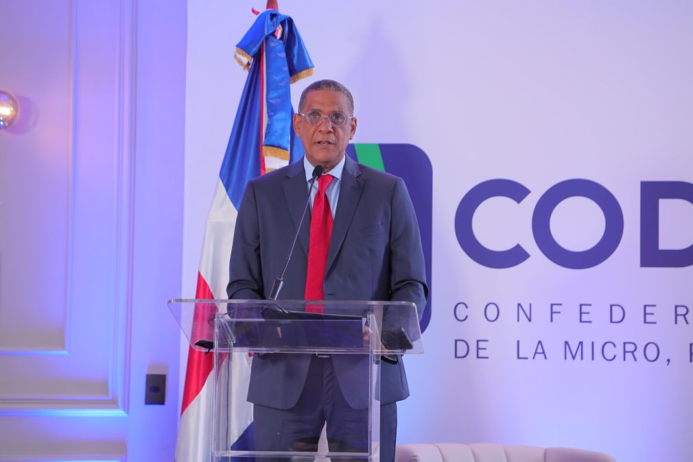 Fernando Pinales, presidente de Codopyme, dijo que la entidad exige el aplazamiento de la ley de residuos sólidos ante la crisis económica y el llamado a sacrificios.