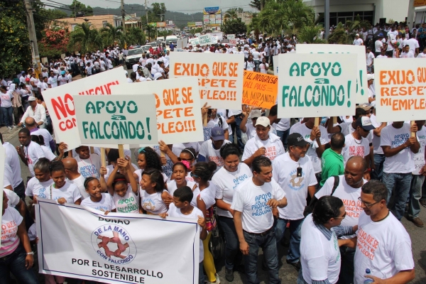 Marcharan en Bonao a favor sea explotada Loma Miranda