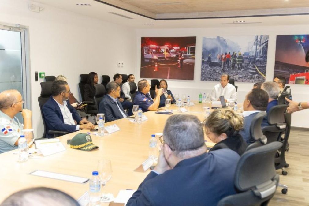 En el encuentro coordinado por el ministro Paliza participaron titulares del DAEH, OGTIC, LMD, MIP, DIGESETT y PN.