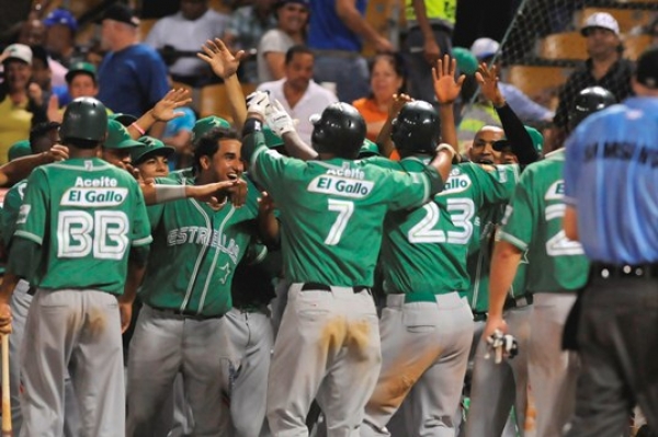 Estrellas solas en el primero; vencen Tigres