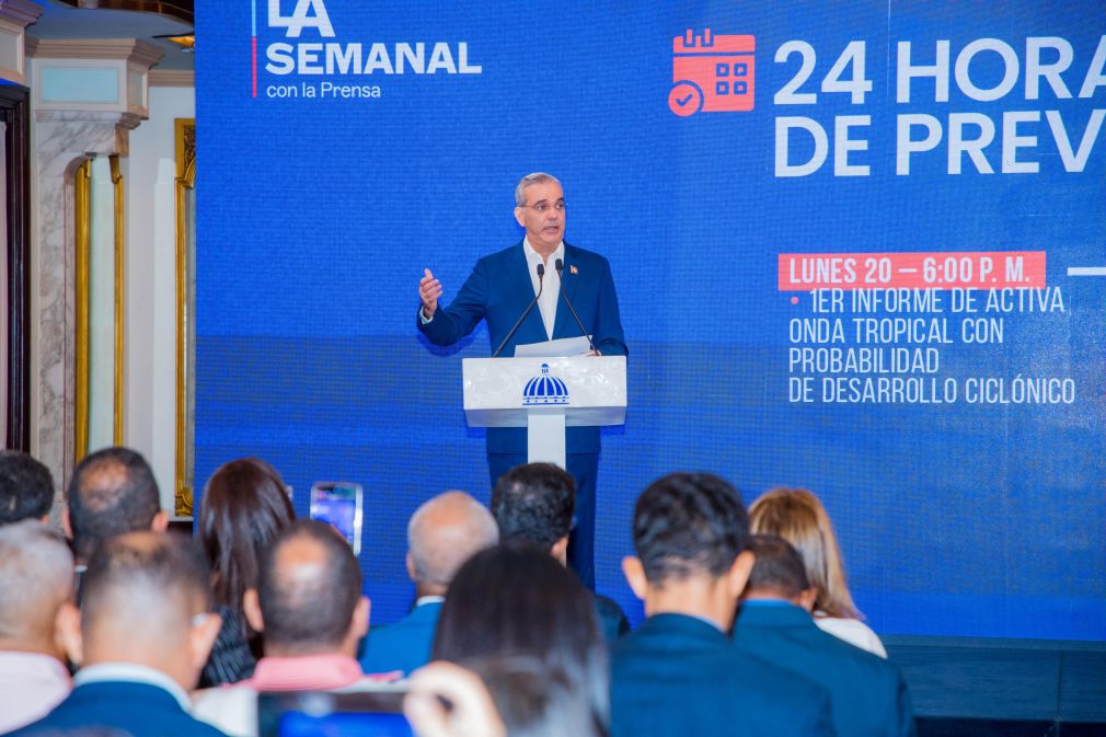 Presidente Abinader durante rueda de prensa LA Semanal.